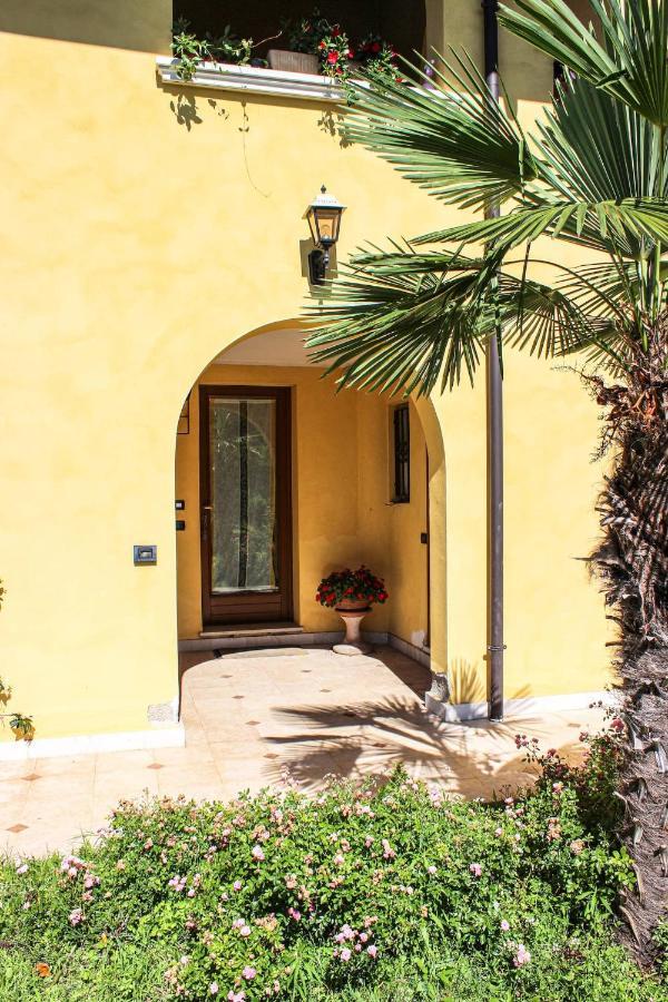 Villa Elena Appartamento In Villa Montinelle Exteriér fotografie